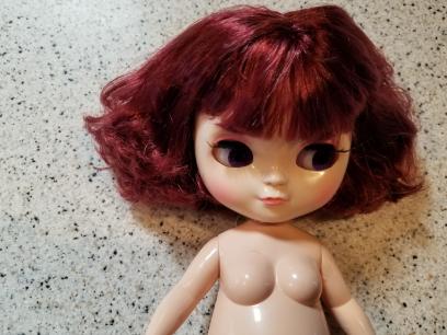 Chubby Blythe Short Burgandy Hair Face Close Up (A)